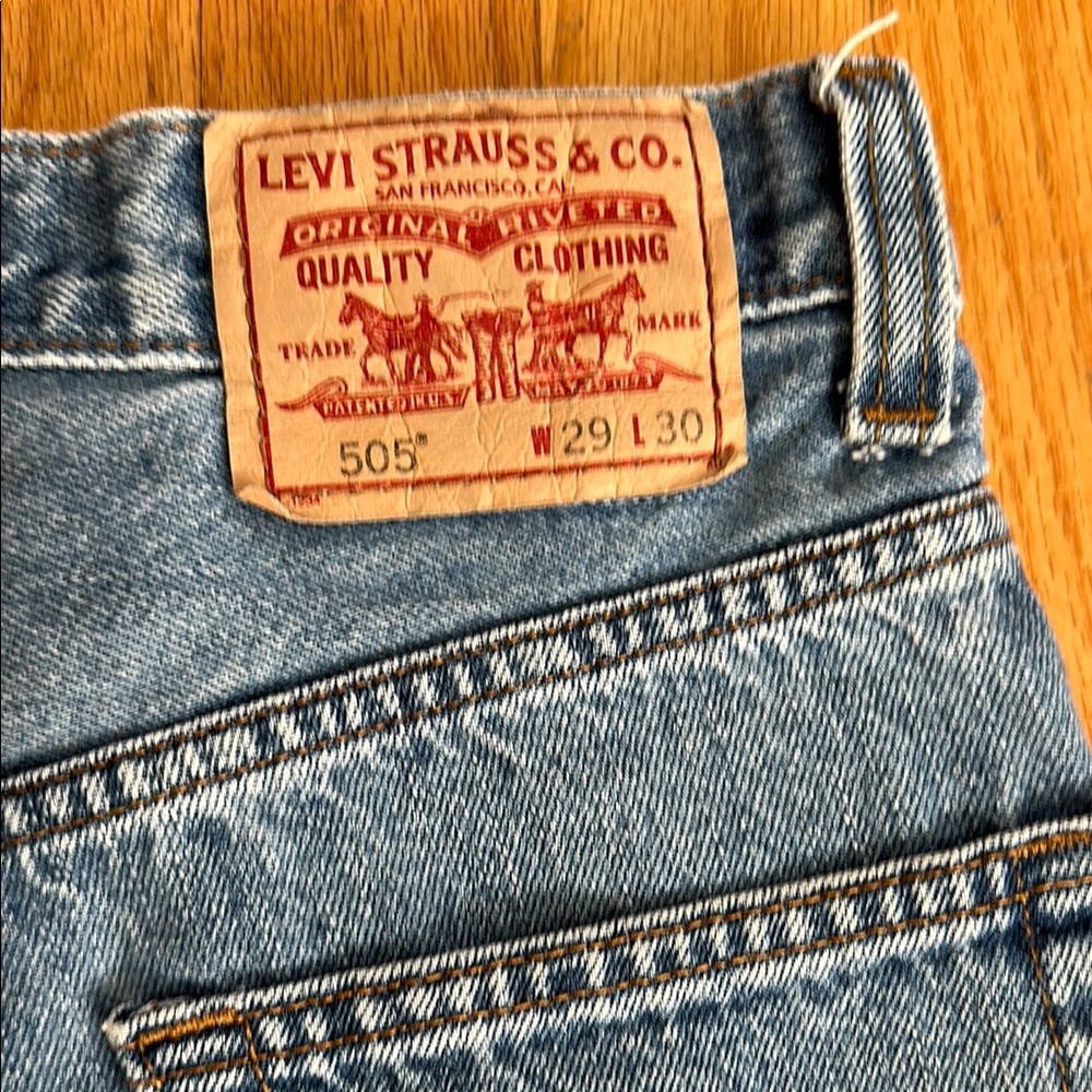 Levi's 505 Blue Jeans cut off shorts - Picture 3 of 5
